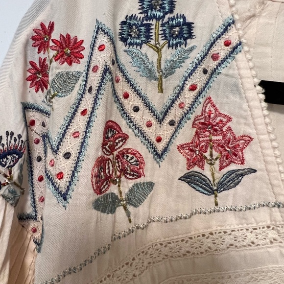 Anthropologie Top - Picture 3 of 4